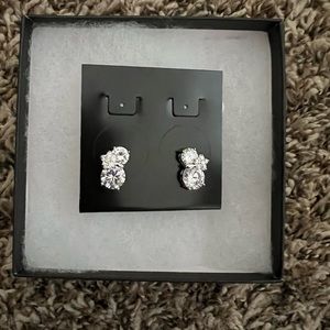 NWT Diamond Stud Earrings